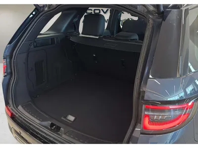 2025 لاند روفر ديسكفري