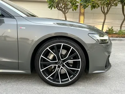 2023 اودي اي 7 55 تي اف اس اي