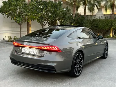 2023 اودي اي 7 55 تي اف اس اي