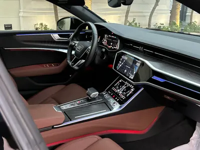 2023 اودي اي 7 55 تي اف اس اي