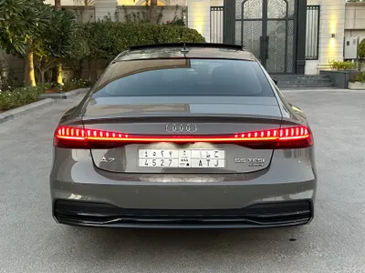 2023 اودي اي 7 55 تي اف اس اي