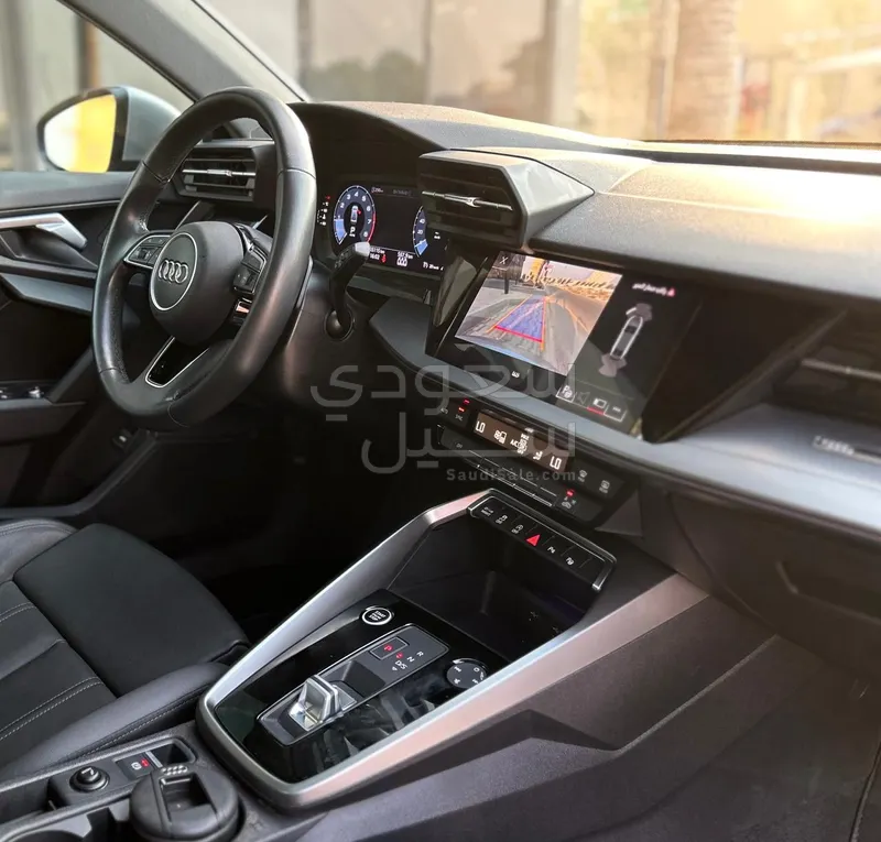 2023 اودي اي 3 30 تي اف اس اي