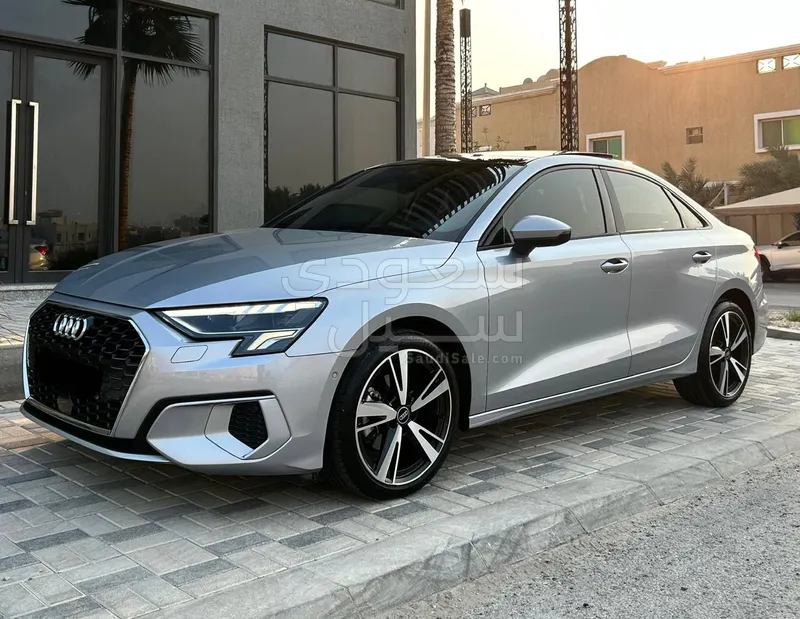 2023 اودي اي 3 30 تي اف اس اي