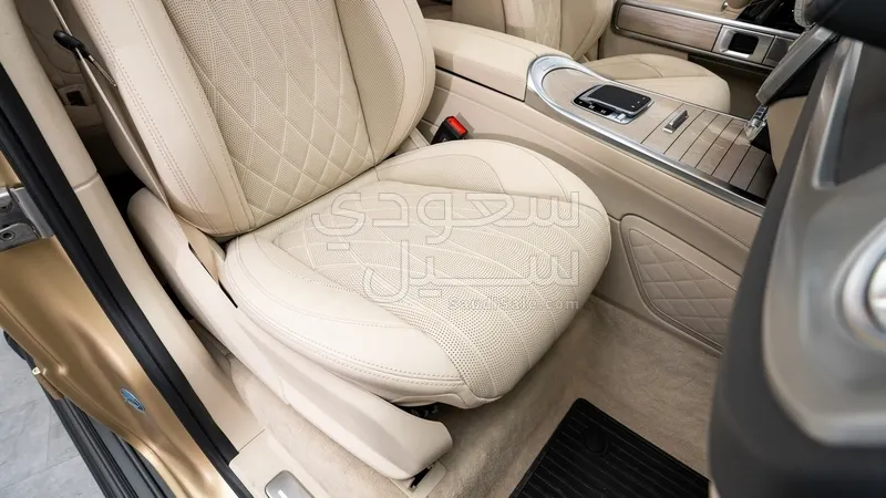 2025 مرسيدس - بنز جي 63 أي إم جي