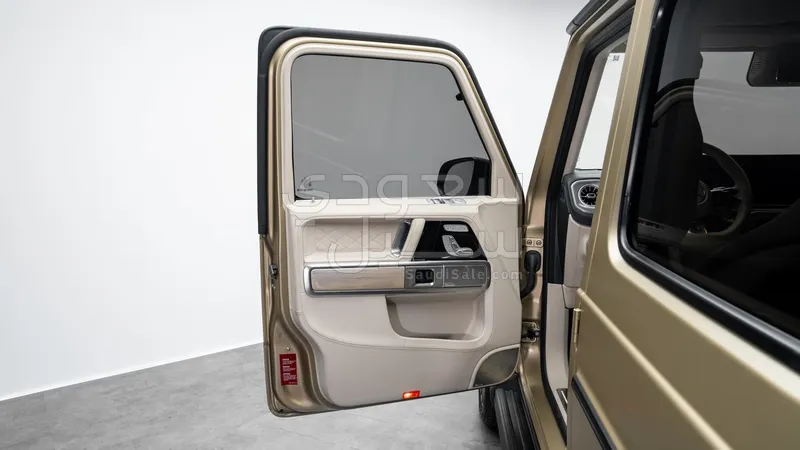 2025 مرسيدس - بنز جي 63 أي إم جي