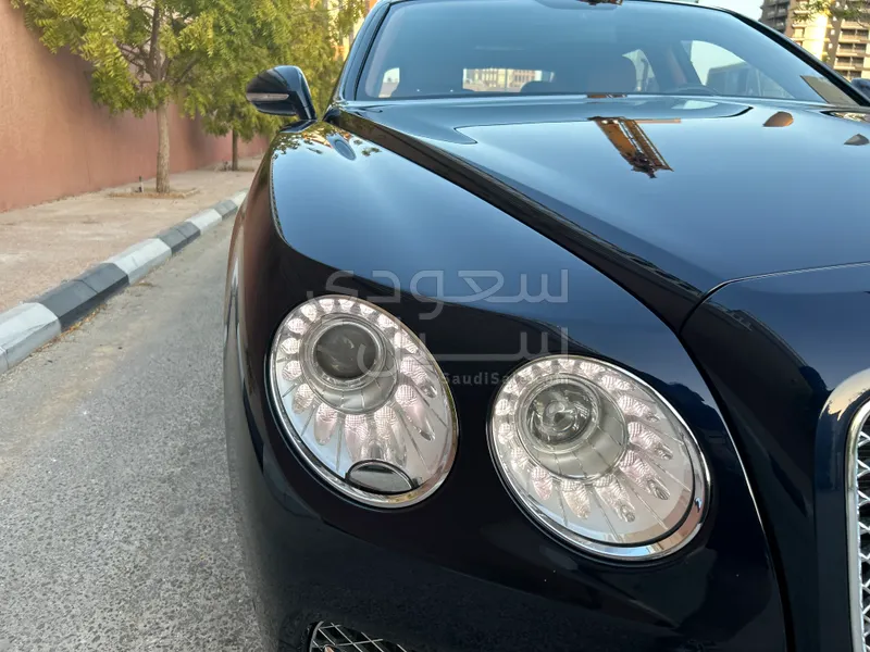 2015 بنتلي كونتيننتل فلاينج سبير