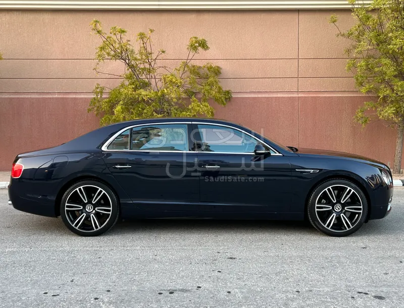 2015 بنتلي كونتيننتل فلاينج سبير