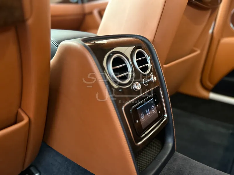 2015 بنتلي كونتيننتل فلاينج سبير