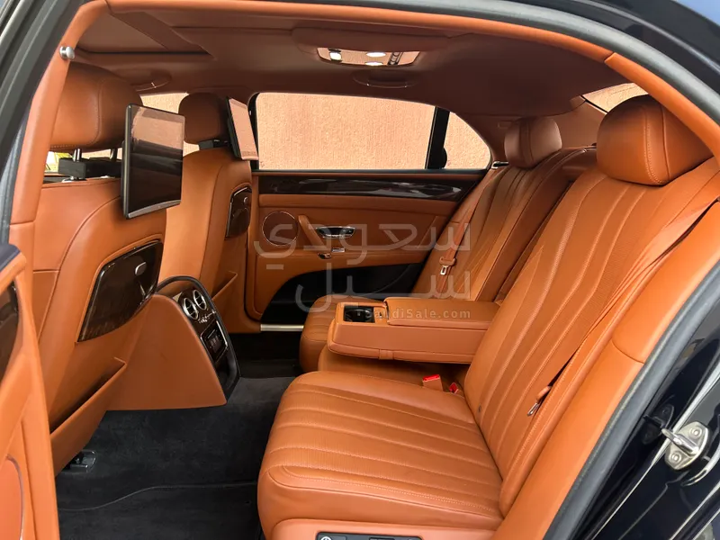 2015 بنتلي كونتيننتل فلاينج سبير