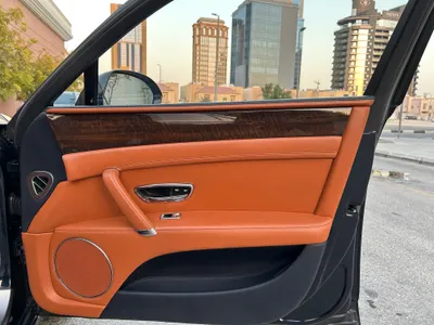 2015 بنتلي كونتيننتل فلاينج سبير