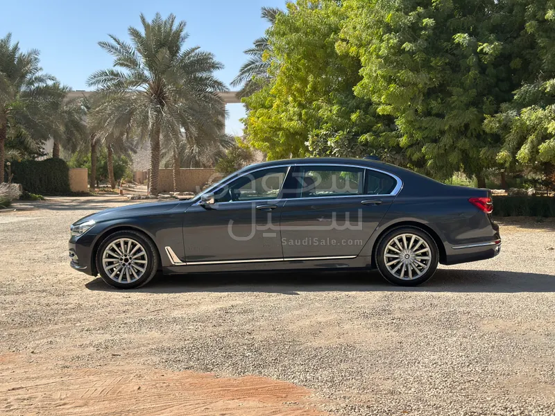 2017 بي ام دبليو الفئة السابعة 730 إل أي