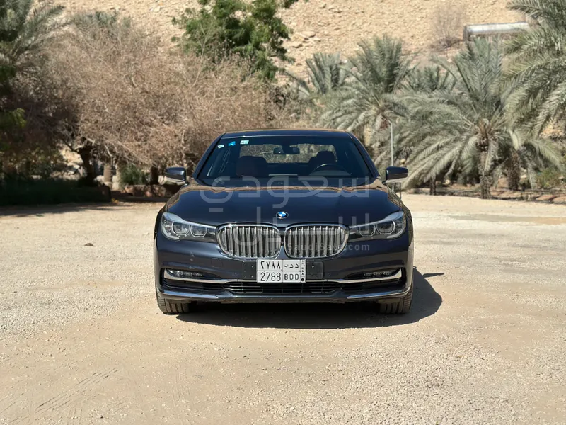 2017 بي ام دبليو الفئة السابعة 730 إل أي