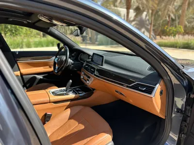 2017 بي ام دبليو الفئة السابعة 730 إل أي