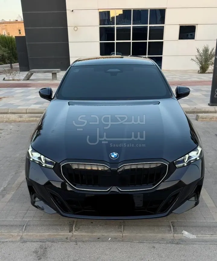 2024 بي ام دبليو الفئة الخامسة 520 أي