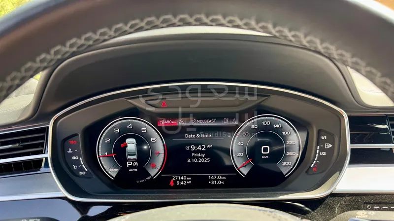 2022 اودي اي 8 ال 55تي اف اس أي