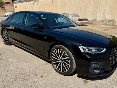 2022 اودي اي 8 ال 55تي اف اس أي