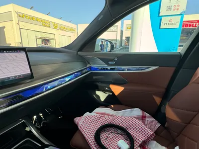 2025 بي ام دبليو الفئة السابعة 735 إل أي