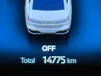 2025 بي ام دبليو الفئة السابعة 735 إل أي