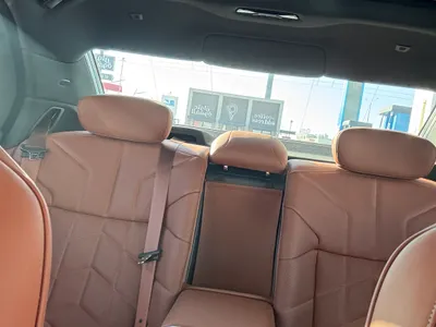 2025 بي ام دبليو الفئة السابعة 735 إل أي