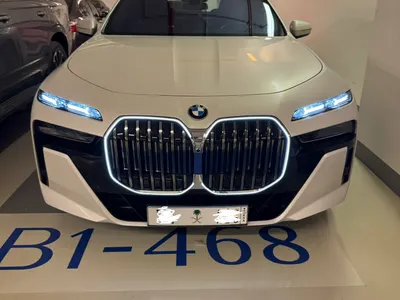 2025 بي ام دبليو الفئة السابعة 735 إل أي