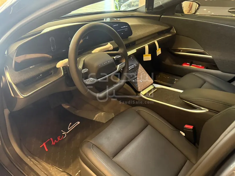 2024 لوسيد اير بيور