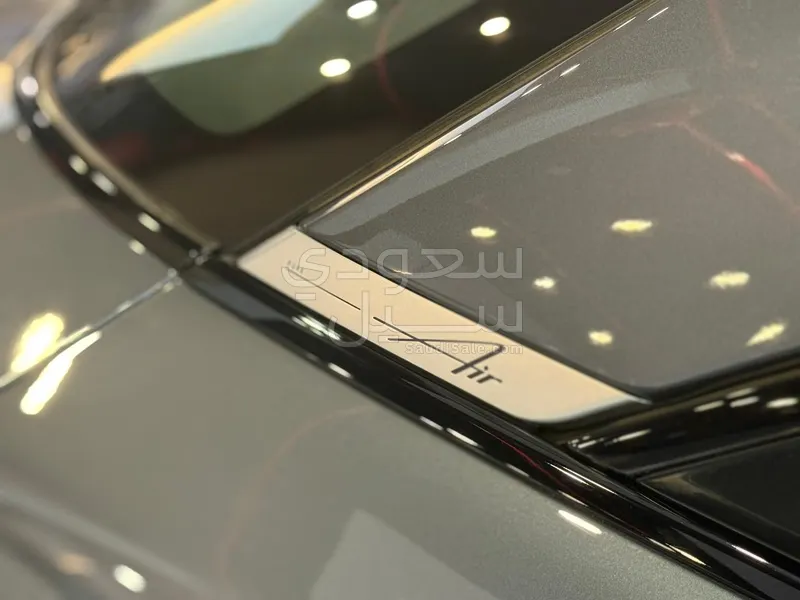 2024 لوسيد اير بيور