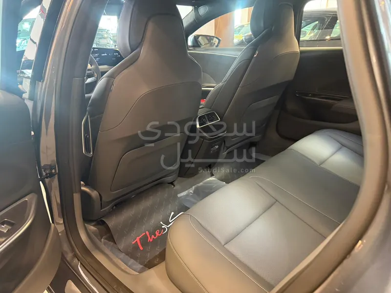 2024 لوسيد اير بيور