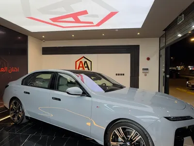 2026 بي ام دبليو الفئة السابعة 735 إل أي