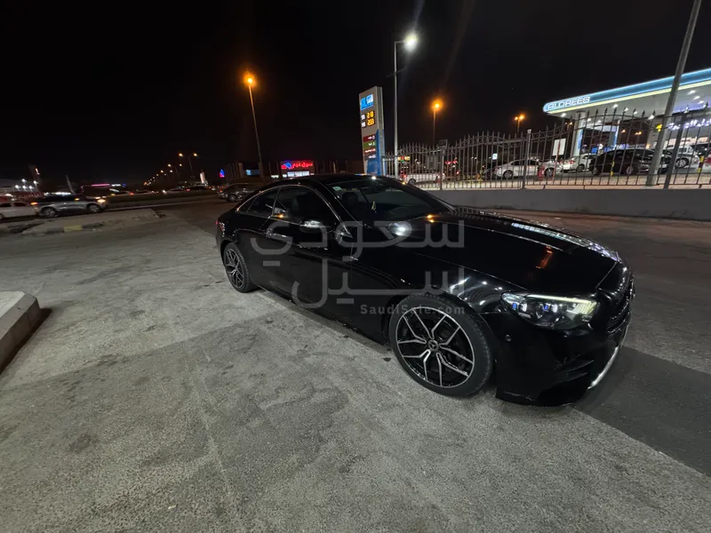 2021 مرسيدس - بنز إي 200 كوبيه