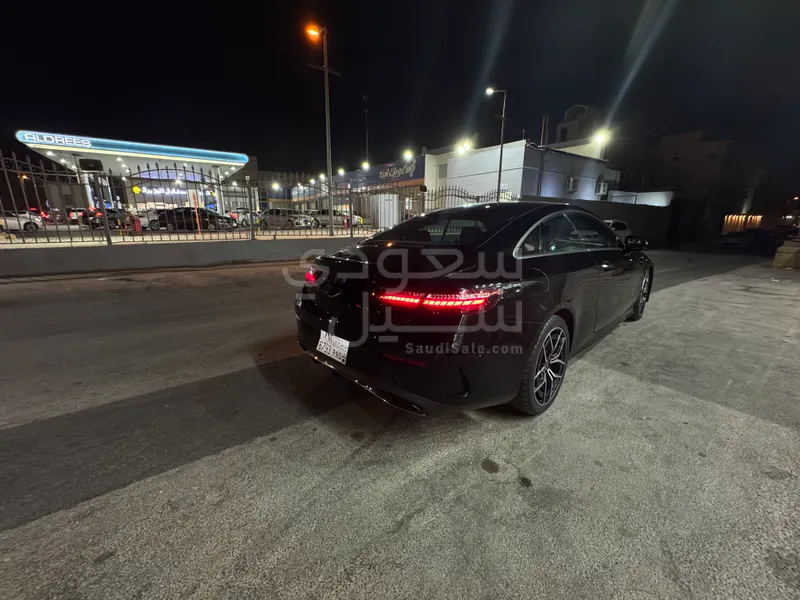 2021 مرسيدس - بنز إي 200 كوبيه