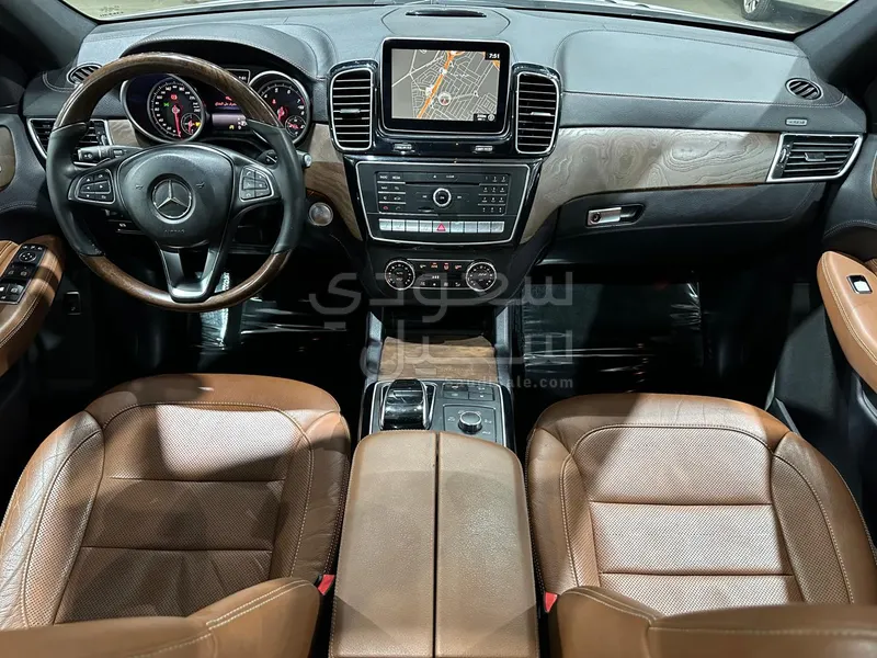 2016 مرسيدس - بنز جي إل إي 500 أي إم جي