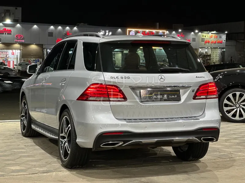 2016 مرسيدس - بنز جي إل إي 500 أي إم جي