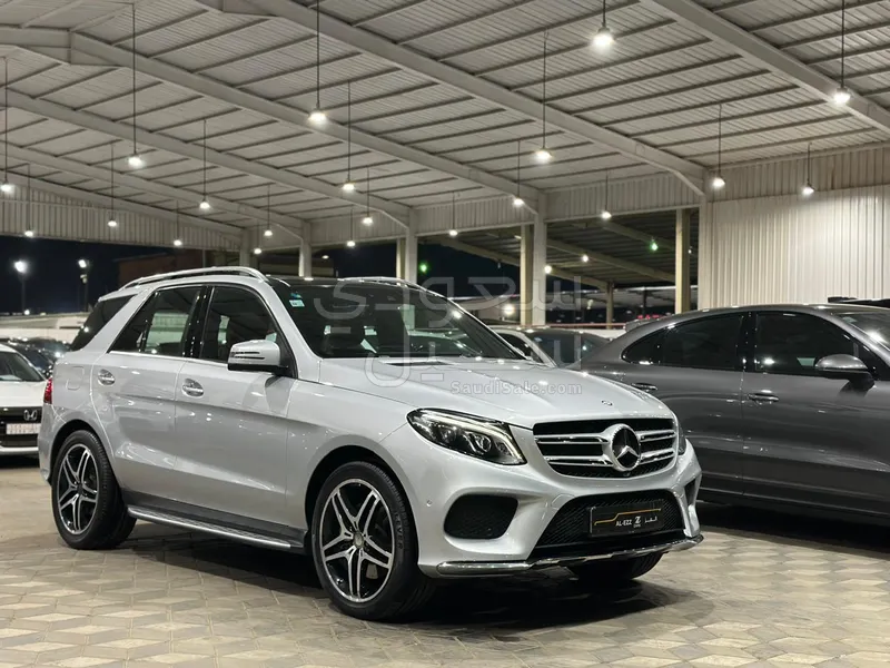 2016 مرسيدس - بنز جي إل إي 500 أي إم جي