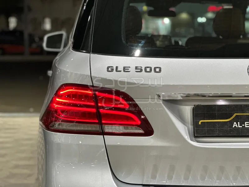 2016 مرسيدس - بنز جي إل إي 500 أي إم جي