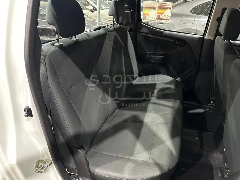 2020 ايسوزو دي ماكس غمارتين