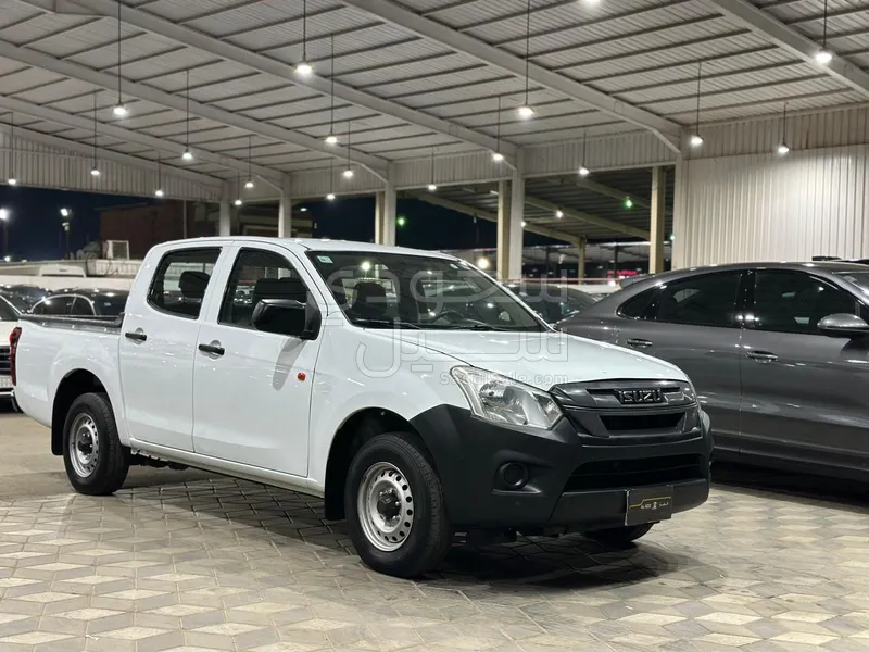 2020 ايسوزو دي ماكس غمارتين