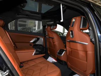 2026 بي ام دبليو الفئة السابعة 735أي