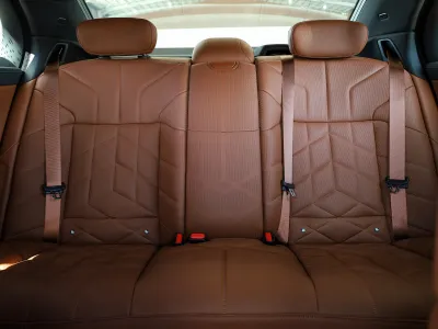 2026 بي ام دبليو الفئة السابعة 735أي