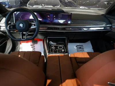 2026 بي ام دبليو الفئة السابعة 735أي