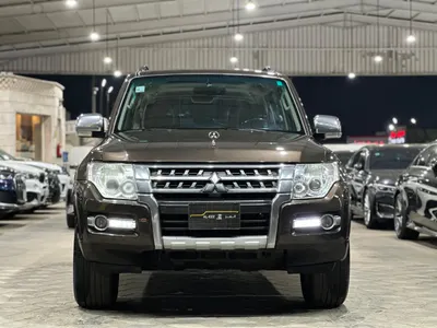 2017 متسوبيشي باجيرو