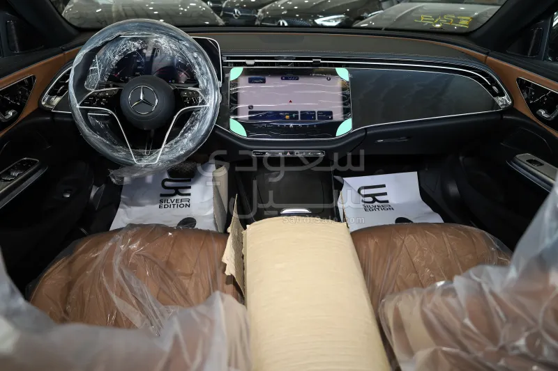 2025 مرسيدس - بنز إي 200