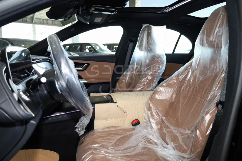 2025 مرسيدس - بنز إي 200