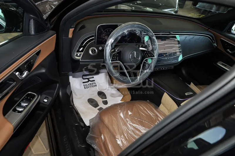 2025 مرسيدس - بنز إي 200