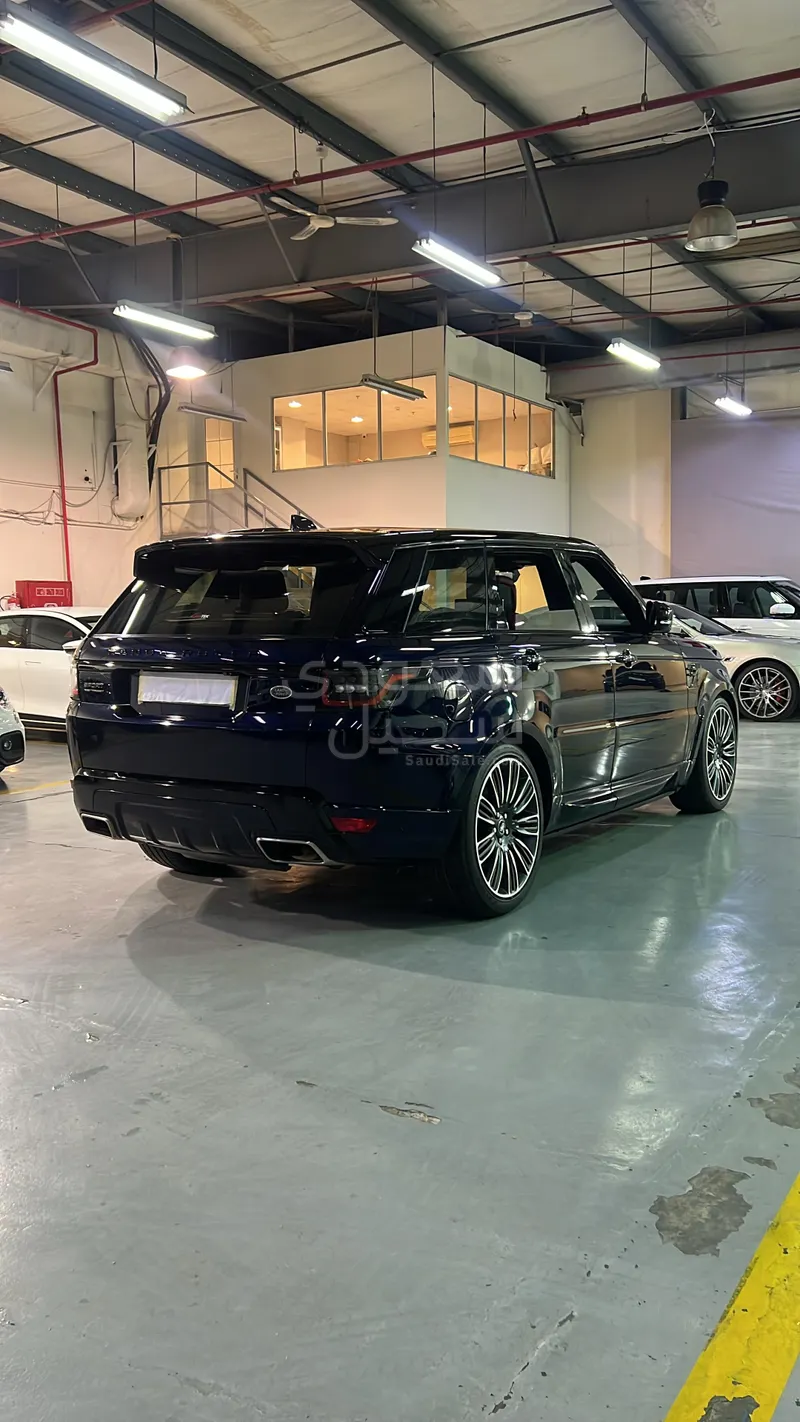 2022 لاند روفر رينج روفر سبورت اوتوبيوجرافي