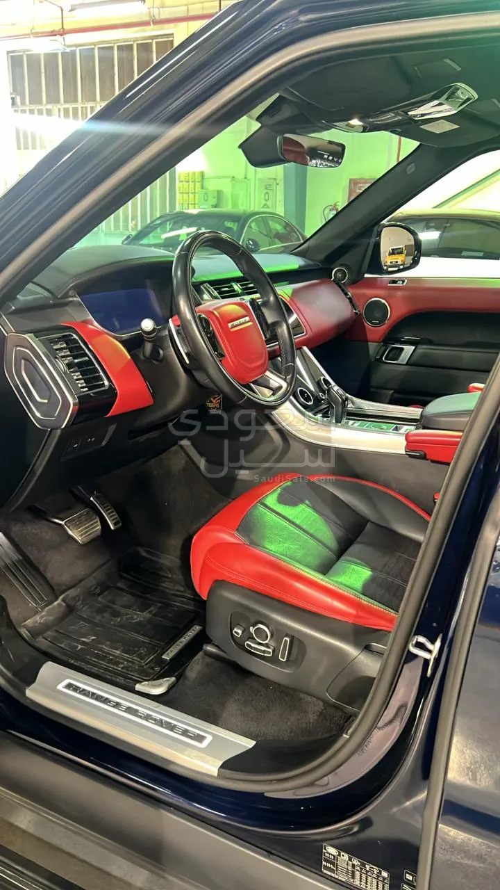 2022 لاند روفر رينج روفر سبورت اوتوبيوجرافي