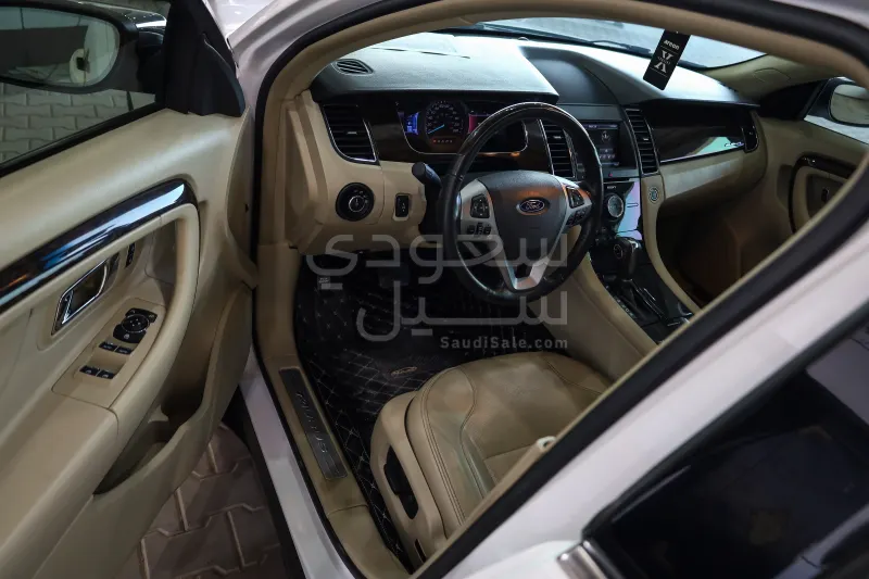 2013 فورد توروس ليمتد
