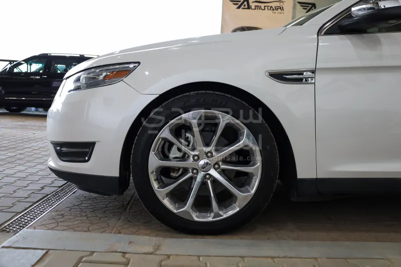 2013 فورد توروس ليمتد