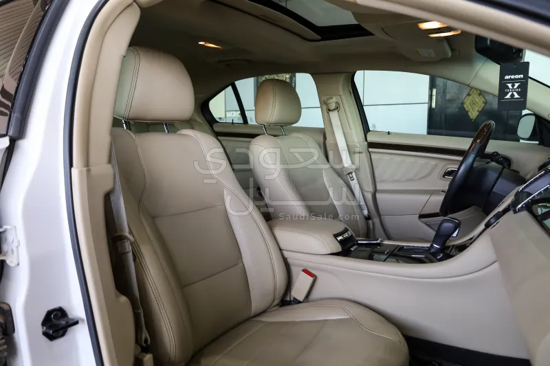 2013 فورد توروس ليمتد