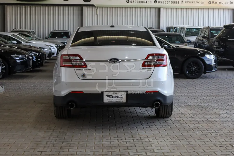 2013 فورد توروس ليمتد