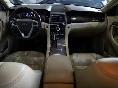 2013 فورد توروس ليمتد